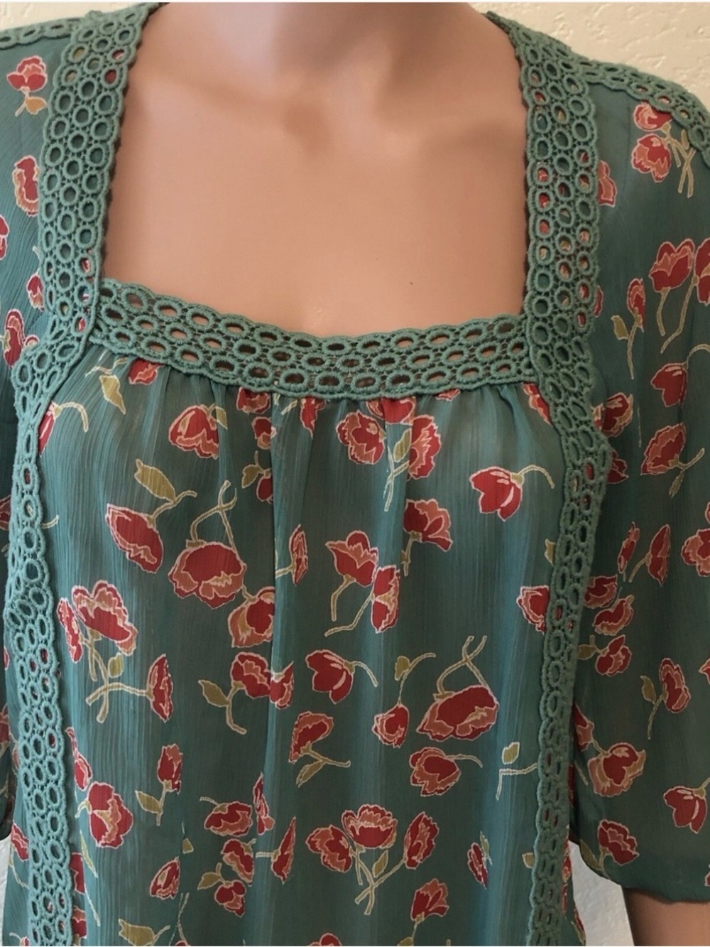 LC Lauren Conrad Teal Tunic with Red and Cream Floral Print